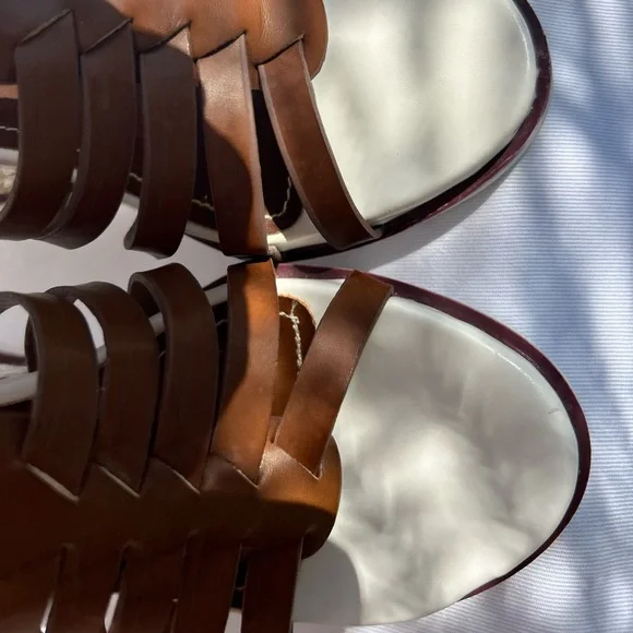 Size 7 , gladiator style,brown,Espiral Sandal - Picture 10 of 10